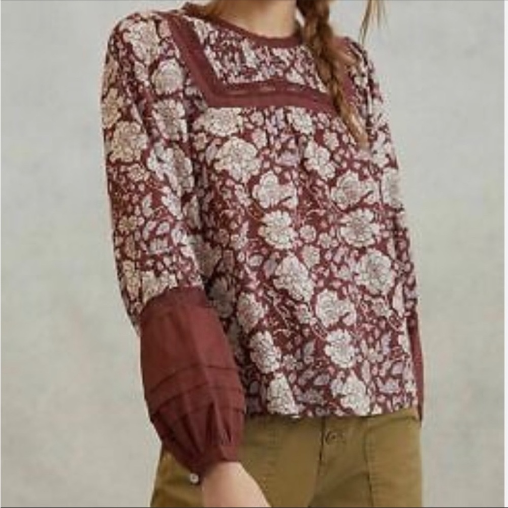 CLEOBELLA TOP NWT M